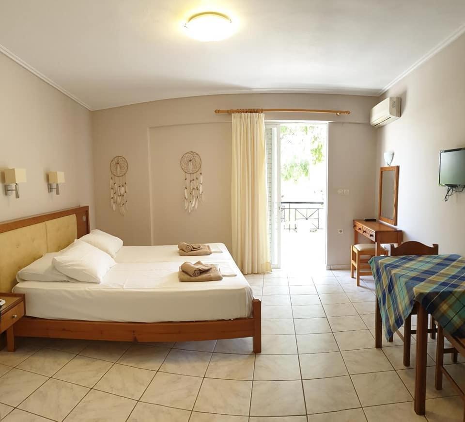 Calypso Beach Hotel Loutra Edipsou  Ngoại thất bức ảnh